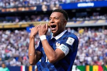 مبابي يكشف كواليس تعثر انتقاله إلى ليفربول في 2017 مبابي يكشف كواليس تعثر انتقاله إلى ليفربول في 2017