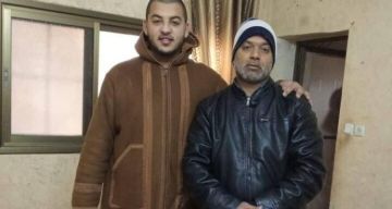 أجهزة السلطة بالضفة تعتقل وتعذب والد الشهيد عبد الرحمن أبو المنى في جنين