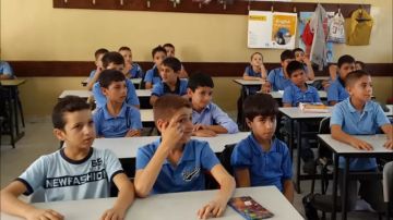 846 ألف طالب يلتحقون بمدارس الضفة غدا واستعدادات استثنائية للتعليم في غزة 846 ألف طالب يلتحقون بمدارس الضفة غدا واستعدادات استثنائية للتعليم في غزة