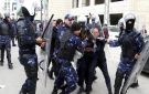الباب الدوار بين السلطة والاحتلال يلاحق المطارد سامر سمارة وعائلته - ps