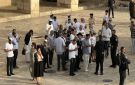 بعد منع إدخالها.. الاحتلال يوزع كتب صلاة على المستوطنين في الأقصى خلال عدوان الغفران 