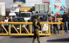 942 حاجزا وعائقا.. الاحتلال يعيد تقطيع الضفة الغربية