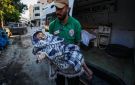 محدث بالفيديو والصور فاجعة إنسانية في غزة.. 20 شهيدا وعشرات المصابين والمفقودين بانهيار مبنى متضرر من الحرب غرب غزة - ps