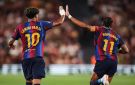 رافينيا ويامال يقودان برشلونة لفوز كبير على رايو فايكانو بالدوري الإسباني