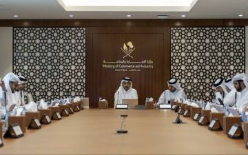 وزير التجارة القطري: المصانع المحلية أسهمت بـ26.8 مليار ريال خلال النصف الأول وزير التجارة القطري: المصانع المحلية أسهمت بـ26.8 مليار ريال خلال النصف الأول