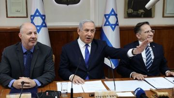 نتنياهو يقيل رئيس مجلس الأمن القومي هنغبي بسبب جدعون 2 نتنياهو يقيل رئيس مجلس الأمن القومي هنغبي بسبب جدعون 2