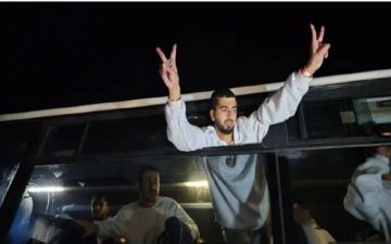 سجون الاحتلال تفرج عن 1986 أسيرا فلسطينيا بموجب صفقة التبادل