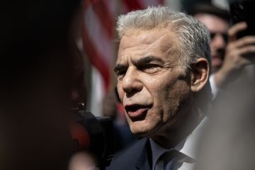 مواجهة كلامية حادة على منصة إكس بين زعيم المعارضة الإسرائيلية يائير لابيد ومستشار سابق لنتنياهو مواجهة كلامية حادة على منصة إكس بين زعيم المعارضة الإسرائيلية يائير لابيد ومستشار سابق لنتنياهو