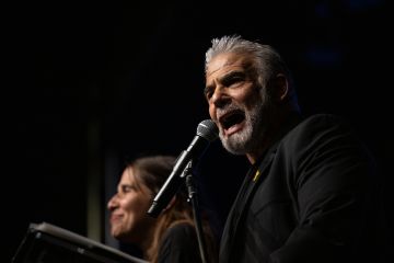 لابيد يهاجم نتنياهو والمتحدث باسمه بطريقة ساخرة ولاذعة على خلفية مزاعم تتعلق بدولة قطر لابيد يهاجم نتنياهو والمتحدث باسمه بطريقة ساخرة ولاذعة على خلفية مزاعم تتعلق بدولة قطر