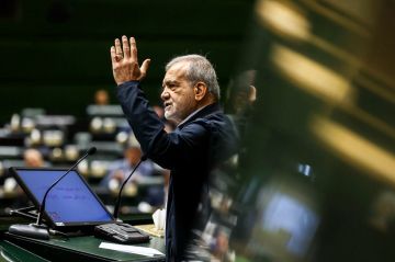 إيران تعتزم تقديم اقتراحات وحلول في قمة الدوحة تتعلق بالاعتداءات الإسرائيلية إيران تعتزم تقديم اقتراحات وحلول في قمة الدوحة تتعلق بالاعتداءات الإسرائيلية