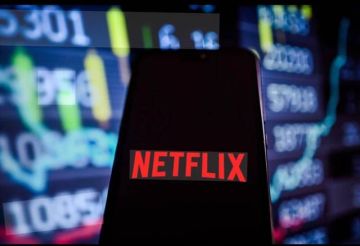 أرباح نتفلكس تفوق التوقعات بدعم قفزة المشتركين إلى 325 مليون أرباح نتفلكس تفوق التوقعات بدعم قفزة المشتركين إلى 325 مليون