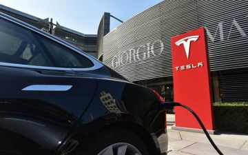 أنباء تحالف فورد وشاومي تدفع سهم تسلا للتراجع