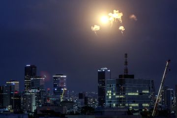 ما الدول التي استهدفتها إيران بالصواريخ و الدرونز بعد الهجمات الأمريكية الإسرائيلية؟