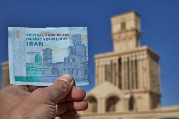 رئيس المركزي الإيراني يزور قطر لبحث الإفراج عن الأصول المجمدة رئيس المركزي الإيراني يزور قطر لبحث الإفراج عن الأصول المجمدة