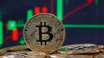 بيتكوين تتراجع إلى ما دون 62000 دولار بيتكوين تتراجع إلى ما دون 62000 دولار