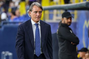 روبرتو مانشيني يعود لتدريب منتخب إيطاليا