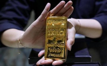 الذهب يقفز 1 بعد تثبيت الفيدرالي للفائدة وتراجع الدولار الأمريكي الذهب يقفز 1 بعد تثبيت الفيدرالي للفائدة وتراجع الدولار الأمريكي