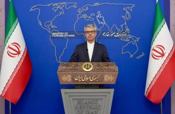إيران تعتبر طياريها الثلاثة المفقودين أسرى في قطر حتى التأكد من مصيرهم إيران تعتبر طياريها الثلاثة المفقودين أسرى في قطر حتى التأكد من مصيرهم