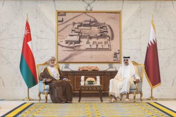 أمير قطر وسلطان عمان يستعرضان تعزيز العلاقات والتعاون المشترك أمير قطر وسلطان عمان يستعرضان تعزيز العلاقات والتعاون المشترك