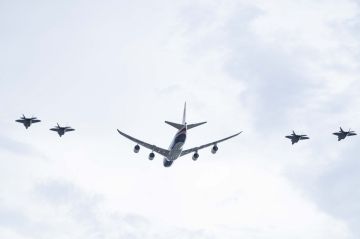واشنطن بوست: ترامب يسافر إلى إيرلندا على متن الهدية القطرية رغم المخاوف واشنطن بوست: ترامب يسافر إلى إيرلندا على متن الهدية القطرية رغم المخاوف