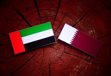 قطر والإمارات تبحثان خفض التصعيد ودعم حرية الملاحة في المنطقة قطر والإمارات تبحثان خفض التصعيد ودعم حرية الملاحة في المنطقة