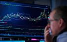 تدفقات صناديق الأسهم العالمية تسجل أعلى مستوياتها في تسعة أشهر