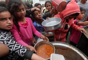 الصين تدعو للأخذ برأي العدل الدولية للتخفيف من الأزمة الإنسانية في فلسطين الصين تدعو للأخذ برأي العدل الدولية للتخفيف من الأزمة الإنسانية في فلسطين