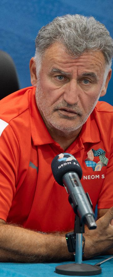 مدرب نيوم: فريقنا غير جاهز حاليا للمنافسة على لقب الدوري السعودي مدرب نيوم: فريقنا غير جاهز حاليا للمنافسة على لقب الدوري السعودي