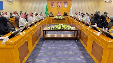 مدير تعليم الطائف: الإدارة المدرسية هي القلب النابض لتشكيل هوية المدرسة وتمكينها في ظل التحول مدير تعليم الطائف: الإدارة المدرسية هي القلب النابض لتشكيل هوية المدرسة وتمكينها في ظل التحول