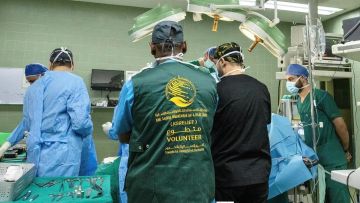 قافلة إغاثية سعودية جديدة تعبر منفذ رفح باتجاه غزة قافلة إغاثية سعودية جديدة تعبر منفذ رفح باتجاه غزة