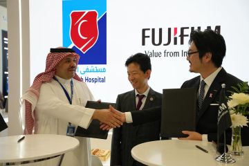 مستشفى الفلاح يعقد شراكات استراتيجية مع شركات عالمية لتطوير خدماته مستشفى الفلاح يعقد شراكات استراتيجية مع شركات عالمية لتطوير خدماته