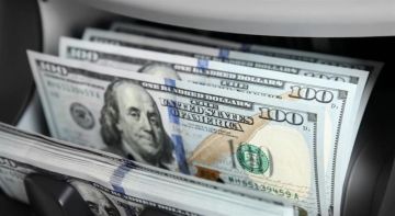 الدولار يرتفع قبيل نشر بيانات التضخم الأمريكية الدولار يرتفع قبيل نشر بيانات التضخم الأمريكية