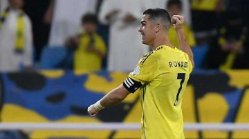 نجم مانشستر يونايتد السابق يصدم ميسي بسبب رونالدو (صورة) نجم مانشستر يونايتد السابق يصدم ميسي بسبب رونالدو (صورة)