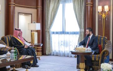 عبدالعزيز بن سعود يلتقي رئيس جمهورية سوريا