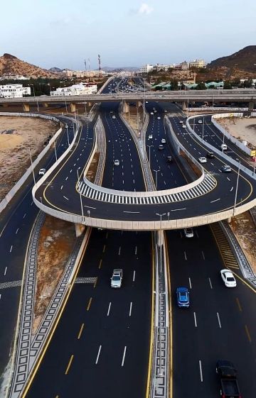أمين الطائف: تشغيل جسر النسيم وبدء المرحلة الأخيرة من استكمال النفق لتحسين انسيابية الحركة أمين الطائف: تشغيل جسر النسيم وبدء المرحلة الأخيرة من استكمال النفق لتحسين انسيابية الحركة
