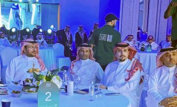 علي بن محمد العلي رئيس شركة أشاد يحسم احد أكبر صفقات المزادات في الشرقية عبر ترسية أراضي الذهب بقيمة 800 مليون ريال علي بن محمد العلي رئيس شركة أشاد يحسم احد أكبر صفقات المزادات في الشرقية عبر ترسية أراضي الذهب بقيمة 800 مليون ريال