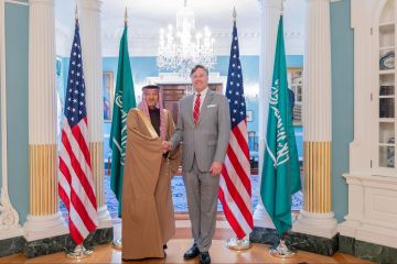 نائب وزير الخارجية يلتقي نظيره الأميركي