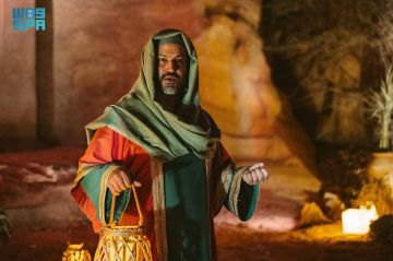 العلا تفتح صفحات الماضي وتحولها إلى تجربة حية في مهرجان الممالك القديمة العلا تفتح صفحات الماضي وتحولها إلى تجربة حية في مهرجان الممالك القديمة