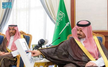 أمير المدينة المنورة يدشن مشروعات صناعية ولوجستية أمير المدينة المنورة يدشن مشروعات صناعية ولوجستية