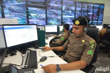 911 يستقبل 100 ألف مكالمة أمس بمعدل 71 اتصالا في الدقيقة 911 يستقبل 100 ألف مكالمة أمس بمعدل 71 اتصالا في الدقيقة