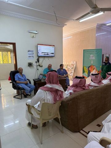 بيئة الخرمة ترفع وعي المربين بالأمراض المشتركة بين الإنسان والحيوان عبر ورشة توعوية بيئة الخرمة ترفع وعي المربين بالأمراض المشتركة بين الإنسان والحيوان عبر ورشة توعوية