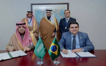 المملكة توقع 17 اتفاقية ومذكرة تفاهم لتعزيز حضورها الدولي بمجال النقل الجوي