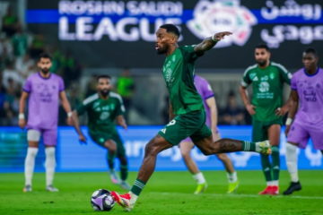 جوميز يعلق بعد تحقيق أول فوز مع الفتح في دوري روشن جوميز يعلق بعد تحقيق أول فوز مع الفتح في دوري روشن