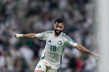 هدف لاعب الأخضر أبو الشامات ينافس على جائزة الأجمل في الملحق الآسيوي