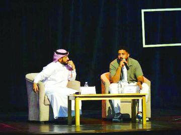 أدباء على حافة النكتة.. أمسية أدبية تستعرض الأدب الساخر