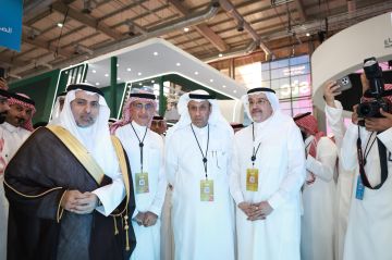 وزير الصحة يزور ركن تجمع الرياض الصحي الأول ويطلع على أبرز مبادراته في ملتقى الصحة العالمي 2025