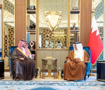 ولي عهد مملكة البحرين يستقبل سمو الأمير تركي بن محمد بن فهد ولي عهد مملكة البحرين يستقبل سمو الأمير تركي بن محمد بن فهد