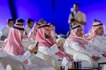 في معرض الرياض للكتاب.. السفير المعلمي يكشف كواليس القرار الأممي والدور السعودي خلف الستار