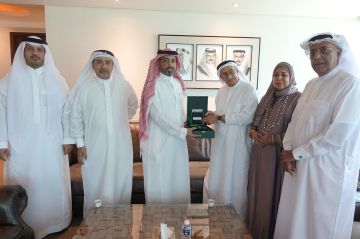 رئيس الهلال الأحمر البحريني يبحث مع أمين عام ARCO تحديات العمل الإنساني في المنطقة