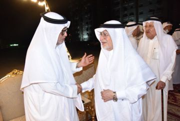 مسؤولون وسفراء وأعيان يعزون آل نصيف في الدكتور عبدالله مسؤولون وسفراء وأعيان يعزون آل نصيف في الدكتور عبدالله